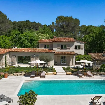 Mas La Roca Bed & Breakfast Roquefort-les-Pins